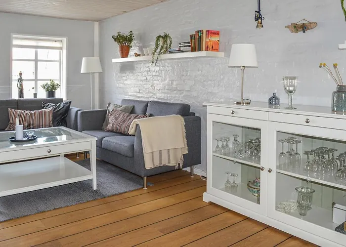 Vinkelvej Xi * Saeby (Nordjylland)
